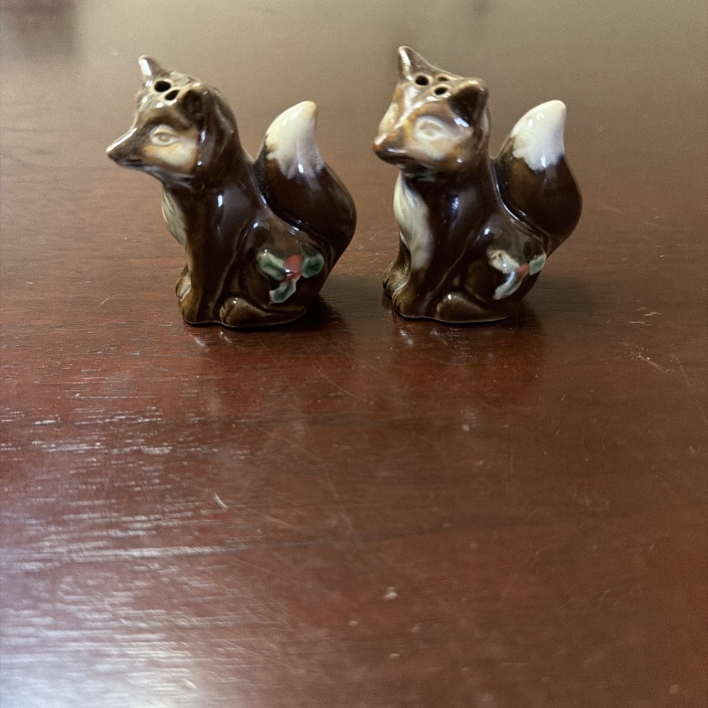 Vintage Fox Salt Pepper Shakers Hand Painted Collectible With Stoppers